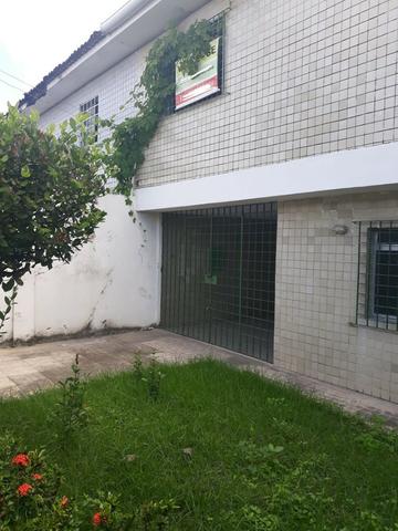 Belíssima Casa Duplex Reformada 3 Qtos/ 3 Vagas/ a 5 Minutos De Boa Viagem No Ipsep - Foto 3