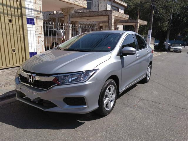 Honda City DX 1.5 19/19 zero troco