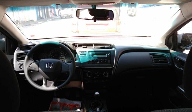 Honda City DX 1.5 19/19 zero troco - Foto 7