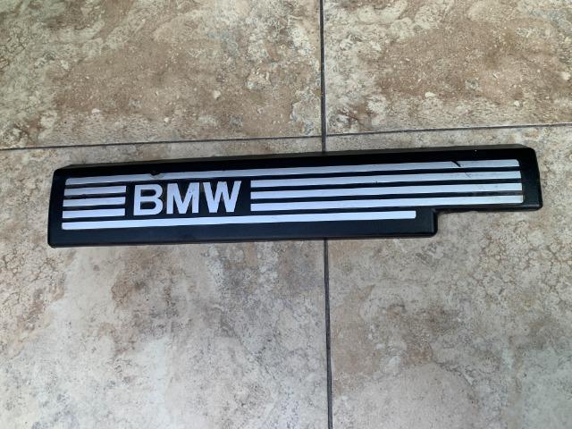 Acabamento moldura tampa motor 325 i 2006a2012 original