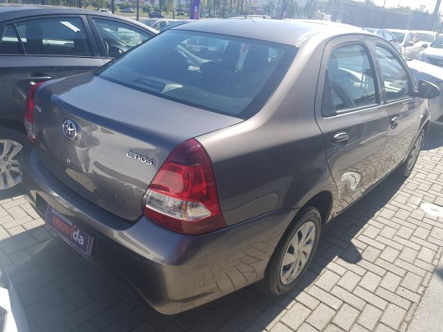 Etios X Sedan 1.5 Flex 16V Mec - Foto 5