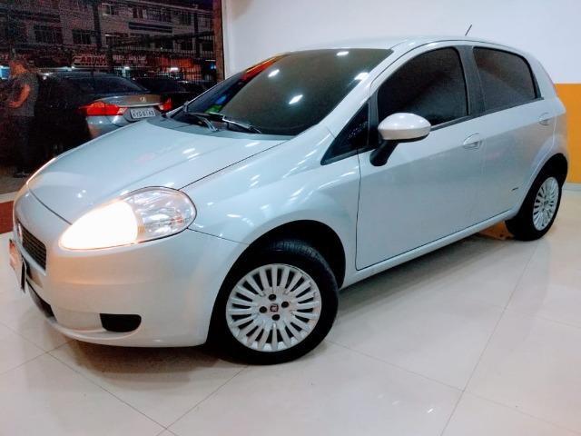 Fiat Punto Attractive 1.4 2011 novo!!! - Foto 2