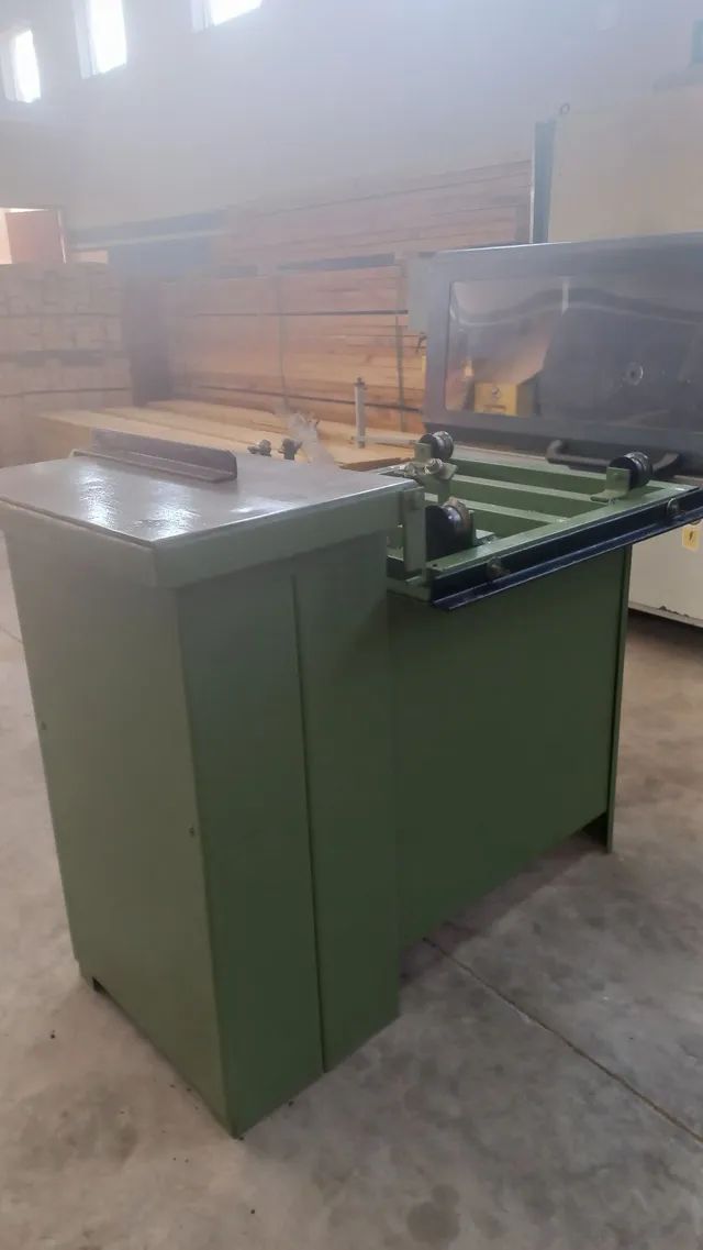 Serra Esquadrejadeira para marcenaria simples com motor trifásico  - Foto 3