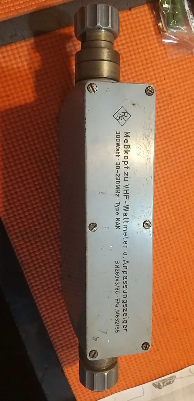 Unidade medidor SWR  ROE até 300 MHz Rohde e SCHWARZ leia! - Foto 2