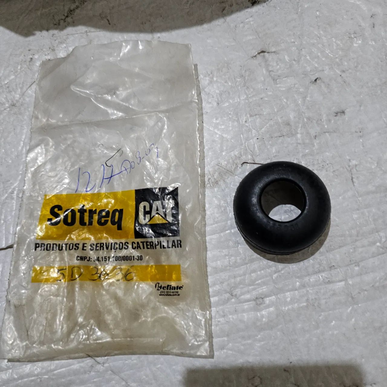 Carregadeira trator esteira caterpillar protetor valvula freio nova original 5D3636