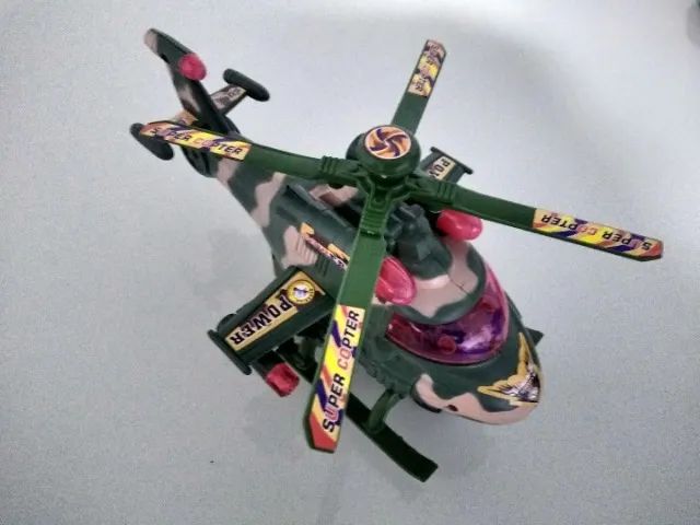 Helicoptero com sons e movimento novo - Foto 2