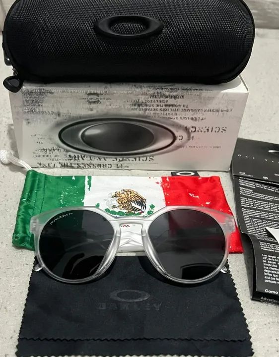 Óculos De Sol Oakley Hstn Matte Clear/Prizm Black - Foto 2