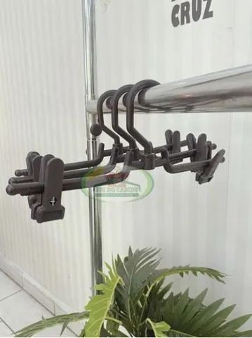 100 Cabides Plástico Preto Saia Calça C/ Presilhas Atacado  - Foto 3