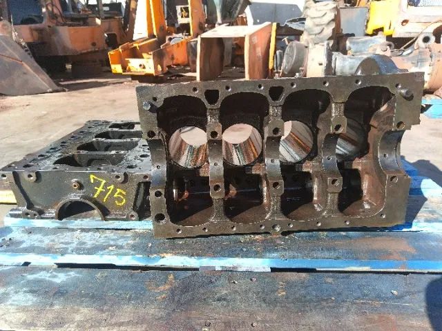 Bloco do motor JCB 3C p/n 320/02141 - Foto 6