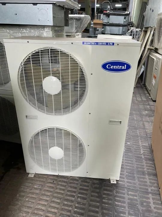 Cond Hitachi 59.000 BTUs 220v 3F - Foto 3