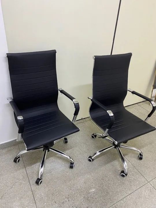 Kit de 2 cadeiras de escritório em perfeito estado!! Leia a descrição!! - Foto 4