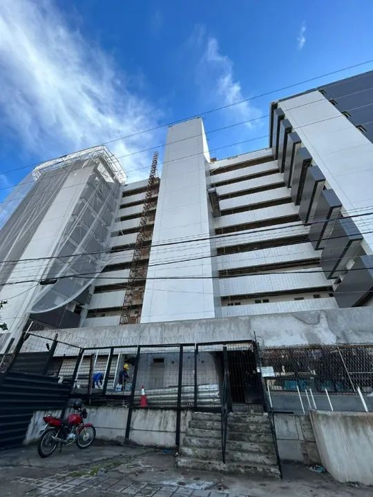 Apartamento em Manaíra com varanda gourmet e 02 quartos, sendo 01 suíte.