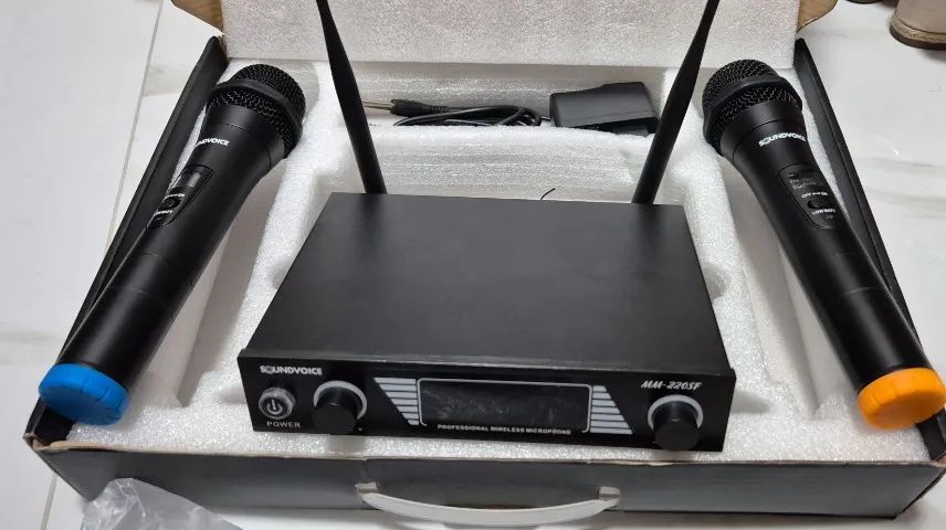 Microfone Sem Fio Soundvoice Mm220sf Duplo De Mão UHF - Foto 2
