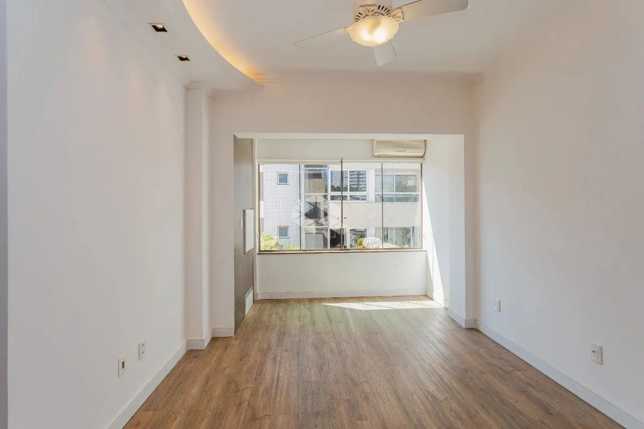 Apartamento de 2 dormitórios e 64m2 no bairro Rio Branco em Porto Alegre - Foto 5