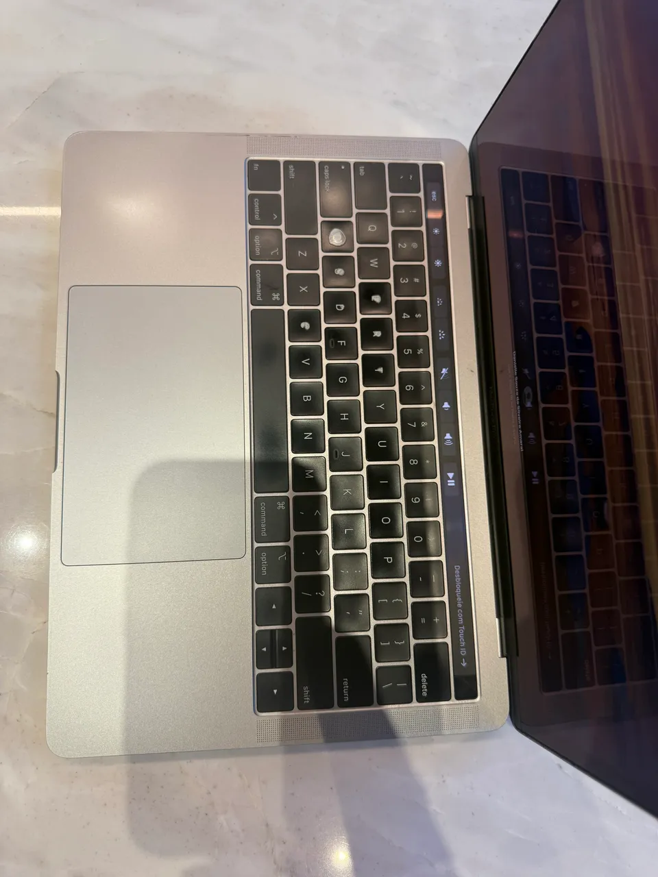 macbook pro 13 2019