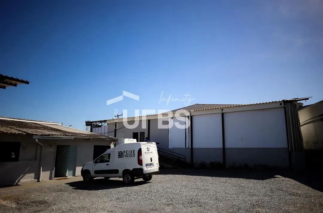 Área com Galpão Comercial - Santa Genoveva - Foto 3