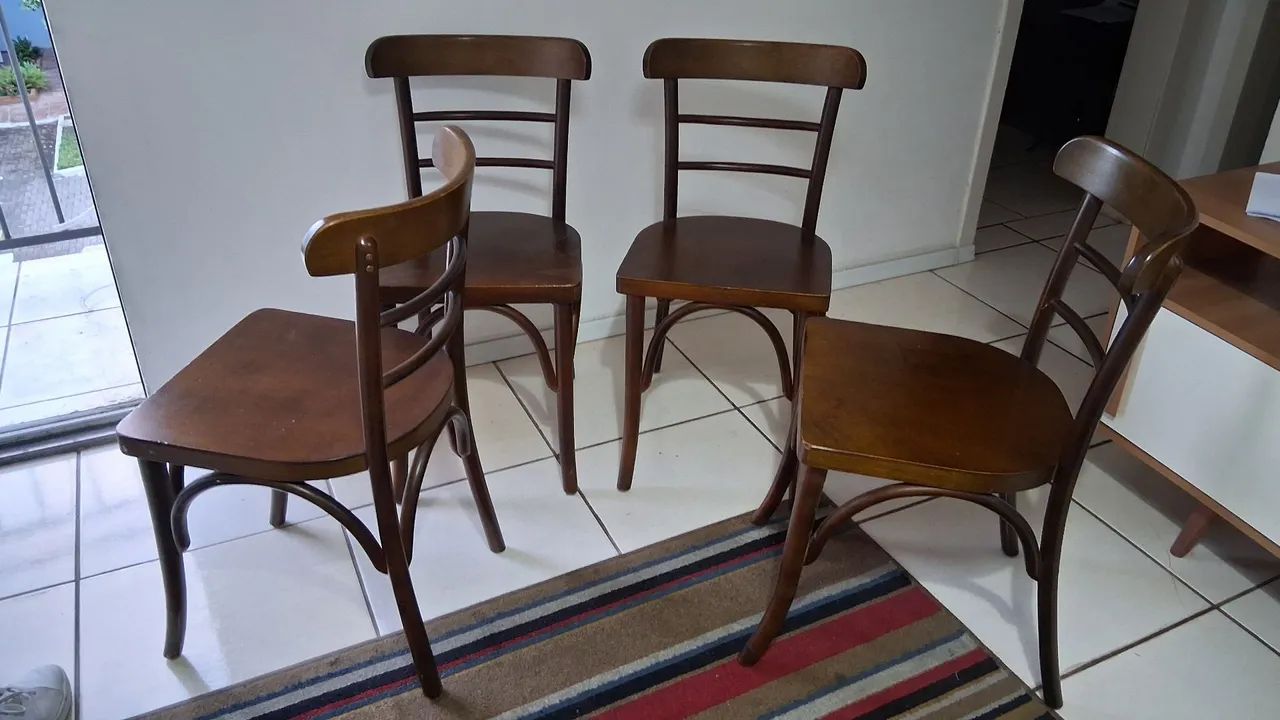 04 Cadeiras Thonart64291263897474123