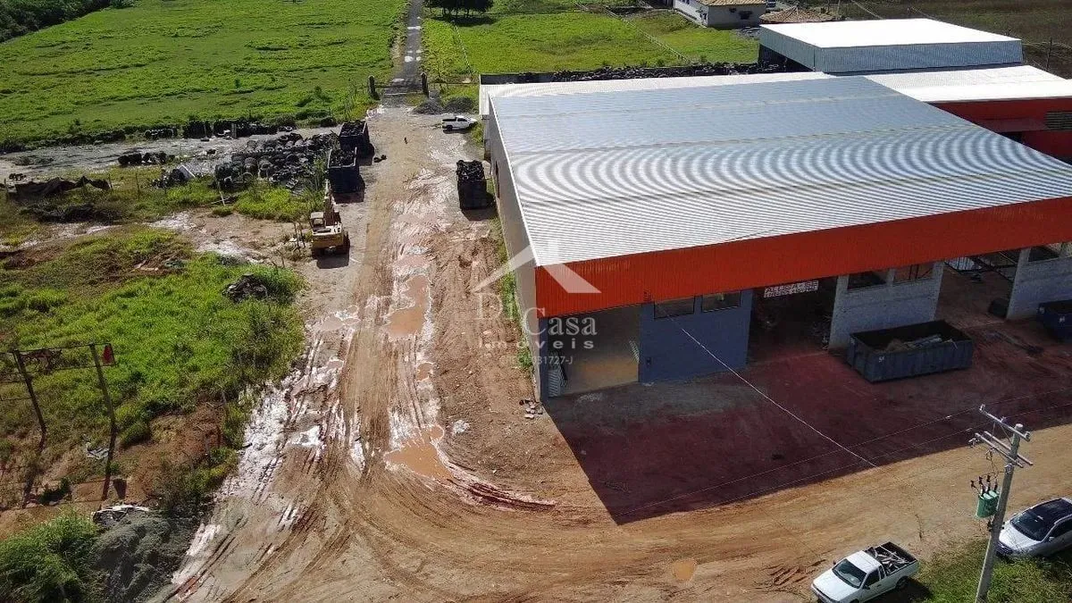 Galpão para Locação 560 m² no Km 80 Ao Lado do Famoso Bar do Avião (Piracaia/SP)