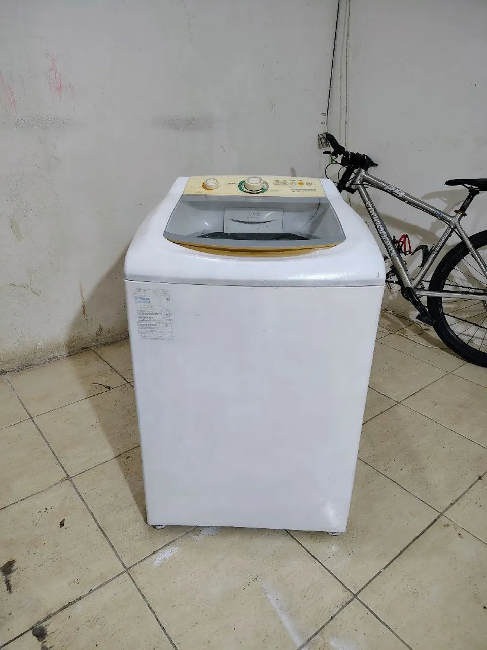 Máquina de lavar roupas cônsul facilite 11 kilos