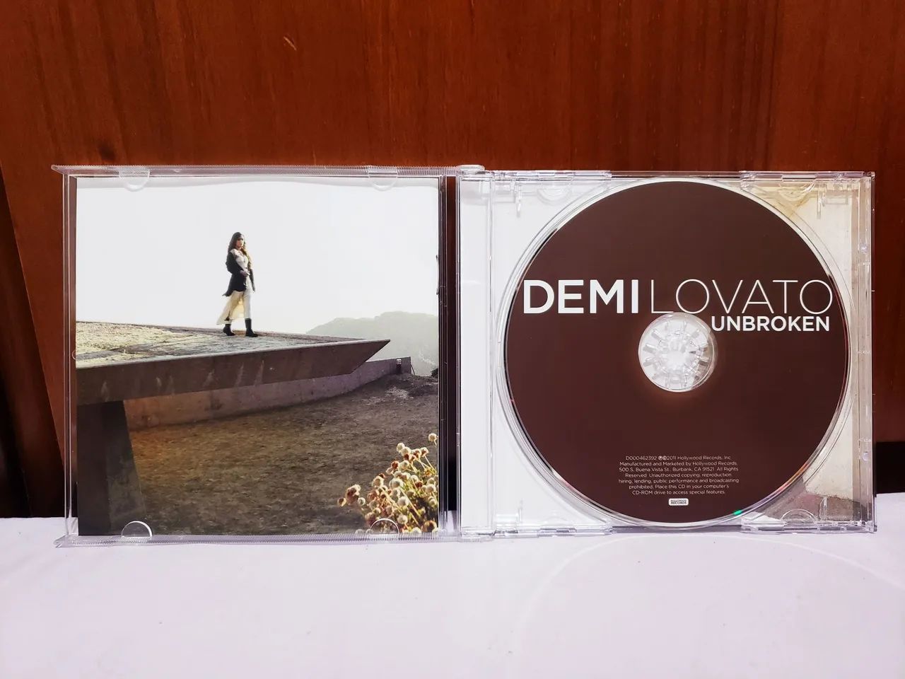 Cd Demi Lovato Unbroken (importado EUA) - Foto 2