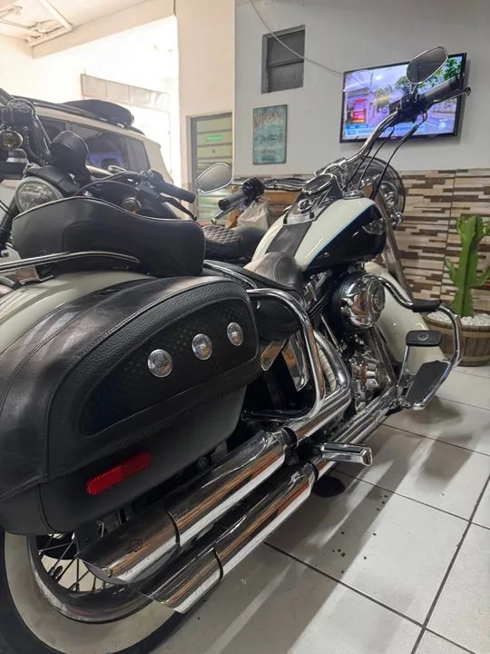 Harley Softail Deluxe  - Foto 3