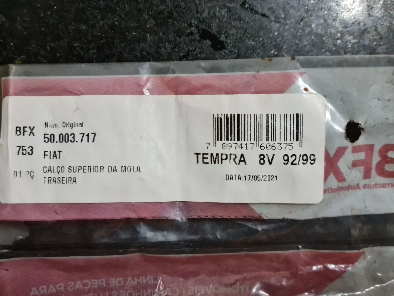 Par de calço superior da mola traseira do Tempra. - Foto 3