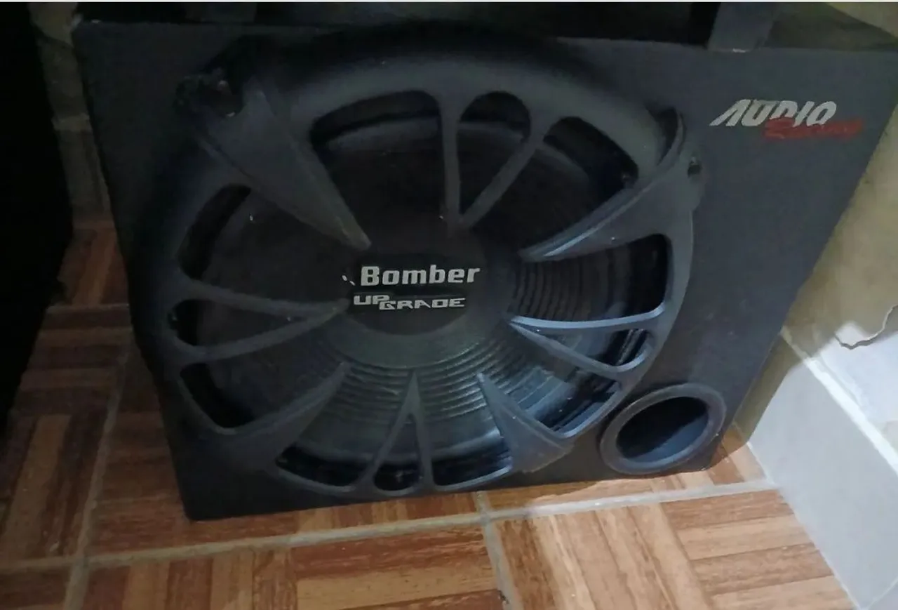 Caixa de Som Bomber Upgrade