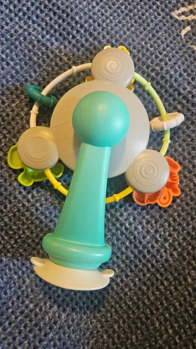 Brinquedo roda gigante com ventosa - Infantino  - Foto 3