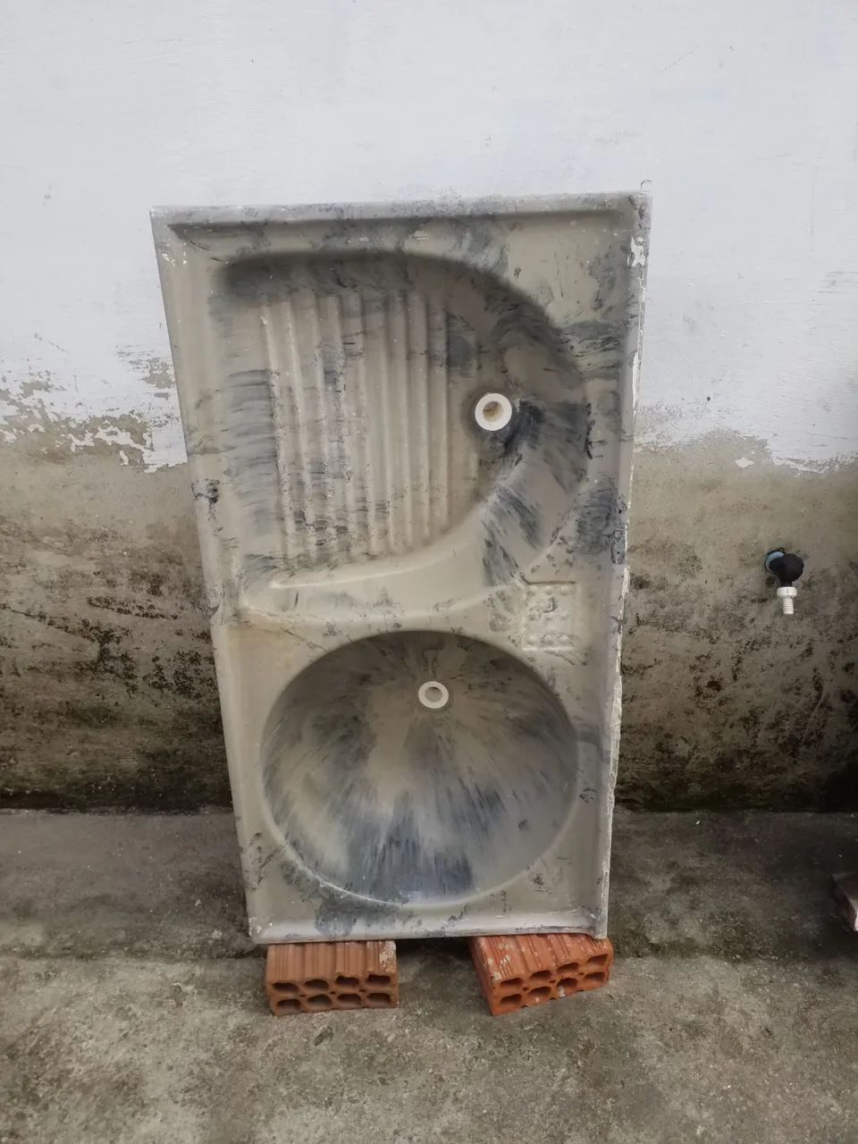 Laundry for the backyard64960473706371120