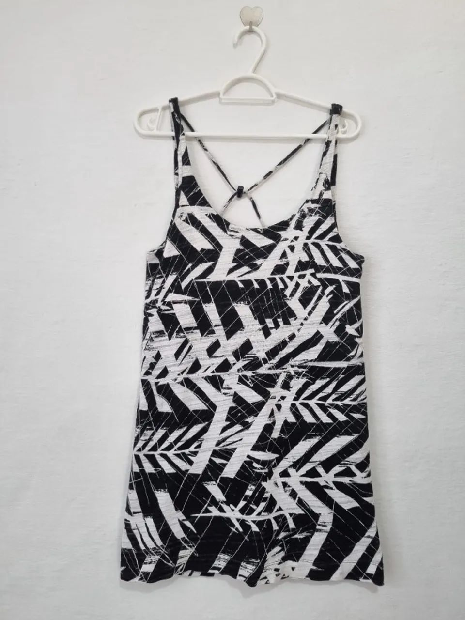 Vestido curto preto e branco Osklen  - Foto 2