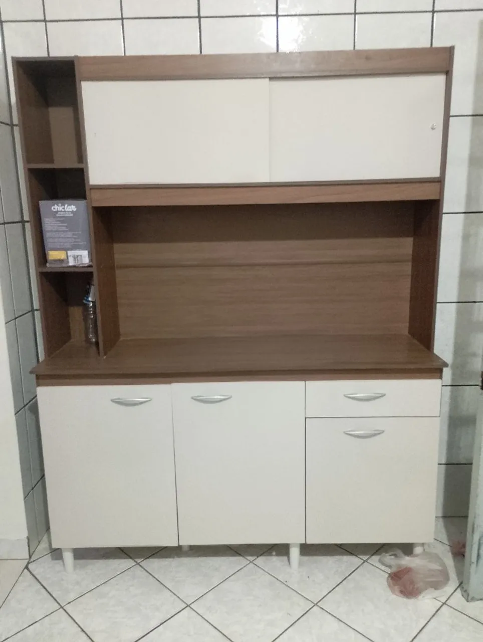 Armário de Cozinha Amadeirado com Portas de Correr