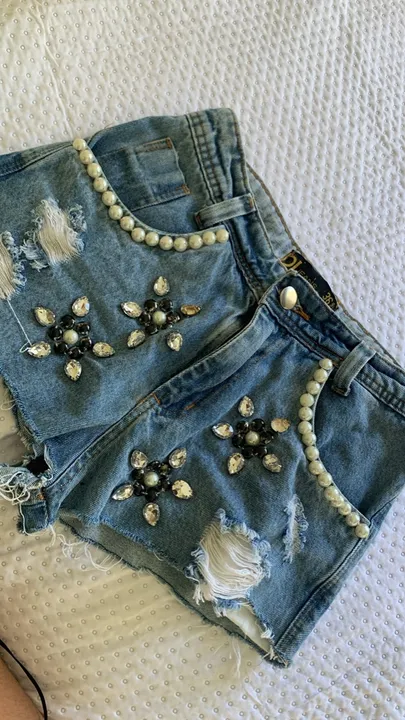 Short jeans