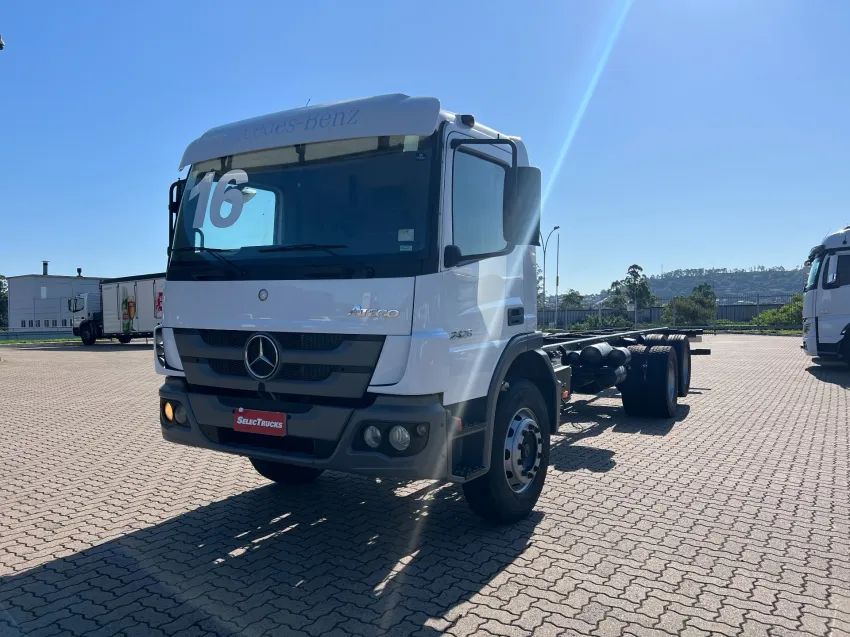 Mercedes-Benz Atego 2426 6x2 | Selectrucks - Foto 3