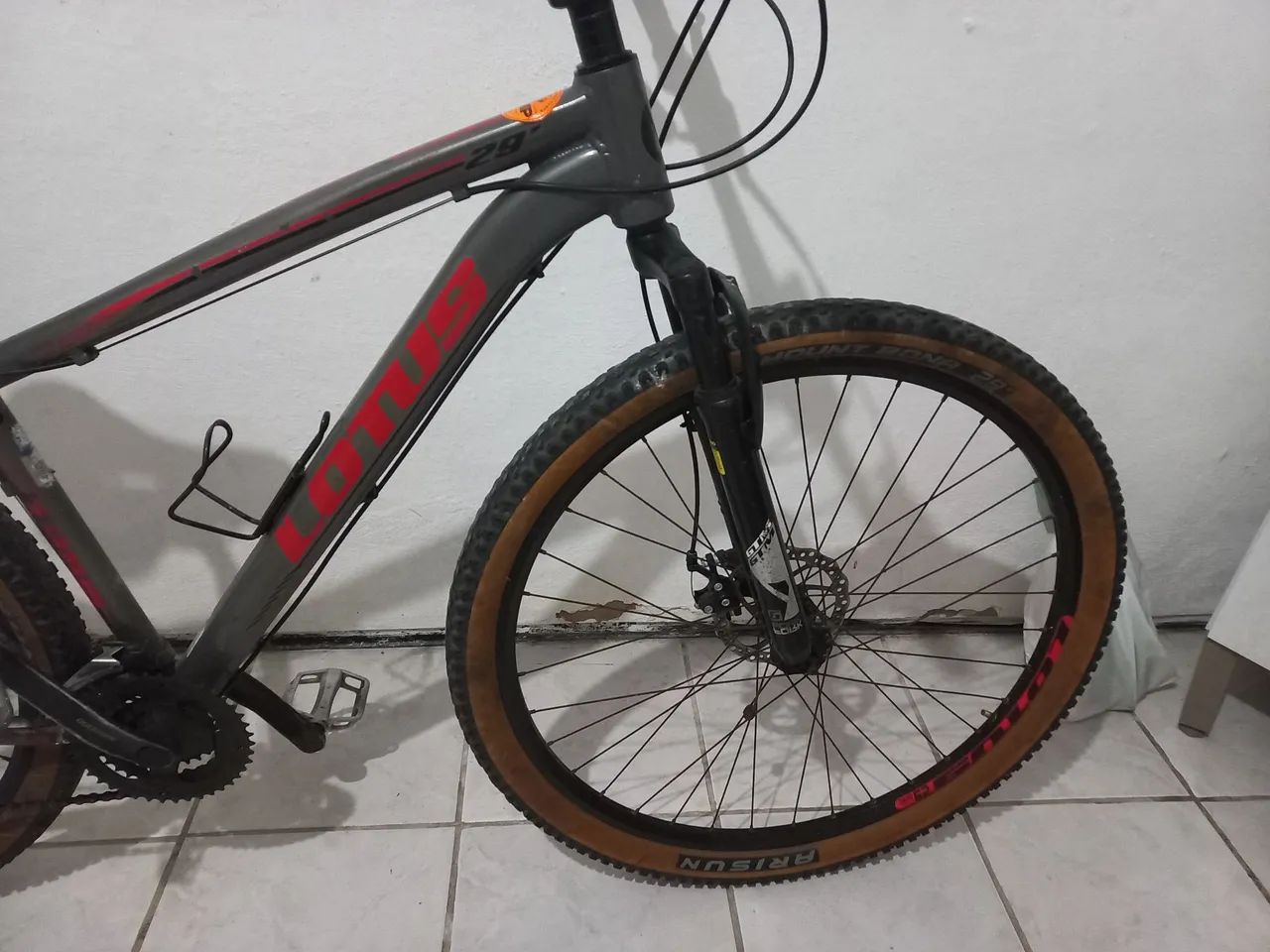 Bicicleta Mountain Bike Lutus - Foto 3