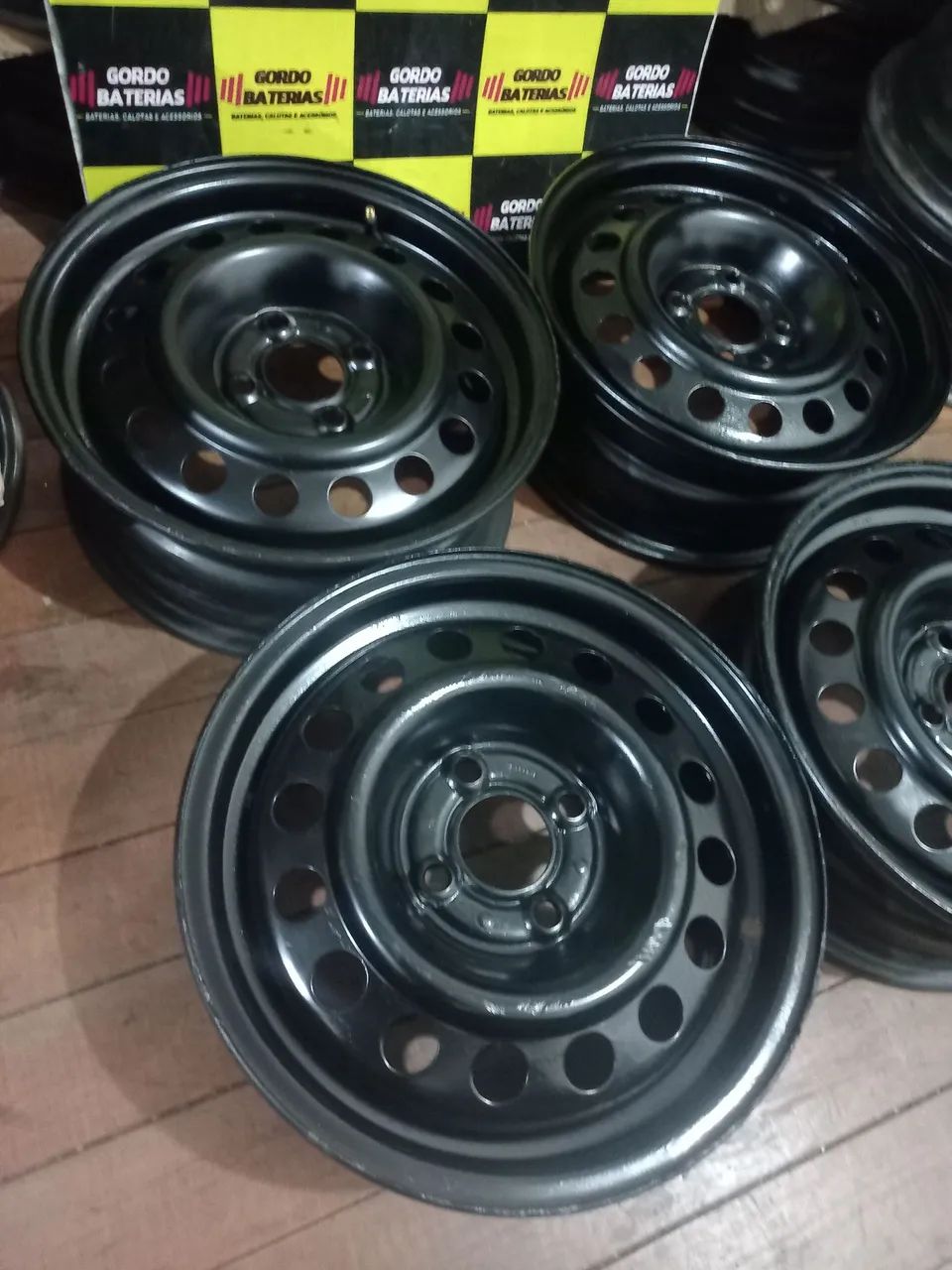 Jogo de roda aro 14 Renault Sandero Logan Clio Kangoo. 4 rodas por R$699,00. Disk entrega  - Foto 3