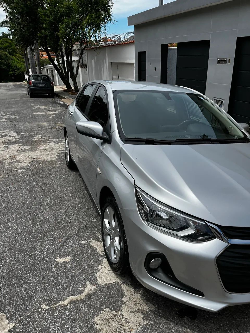 Chevrolet Onix Hatch LTZ 1.0 12V TB Flex Aut. 5P 2023 - Foto 2