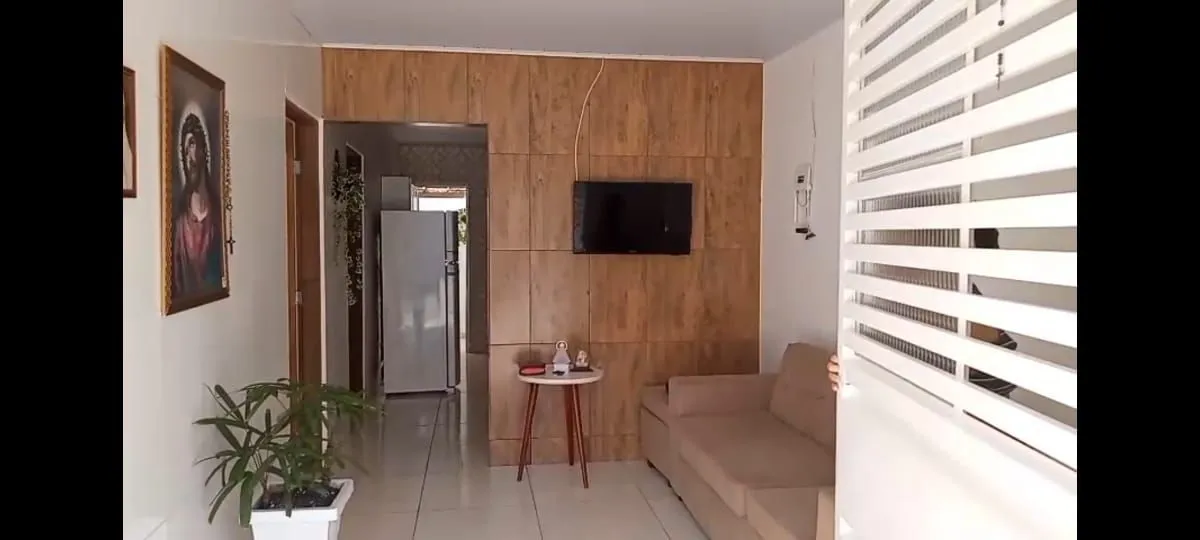 Vendo casa em São Miguel dos Campos contato: *53