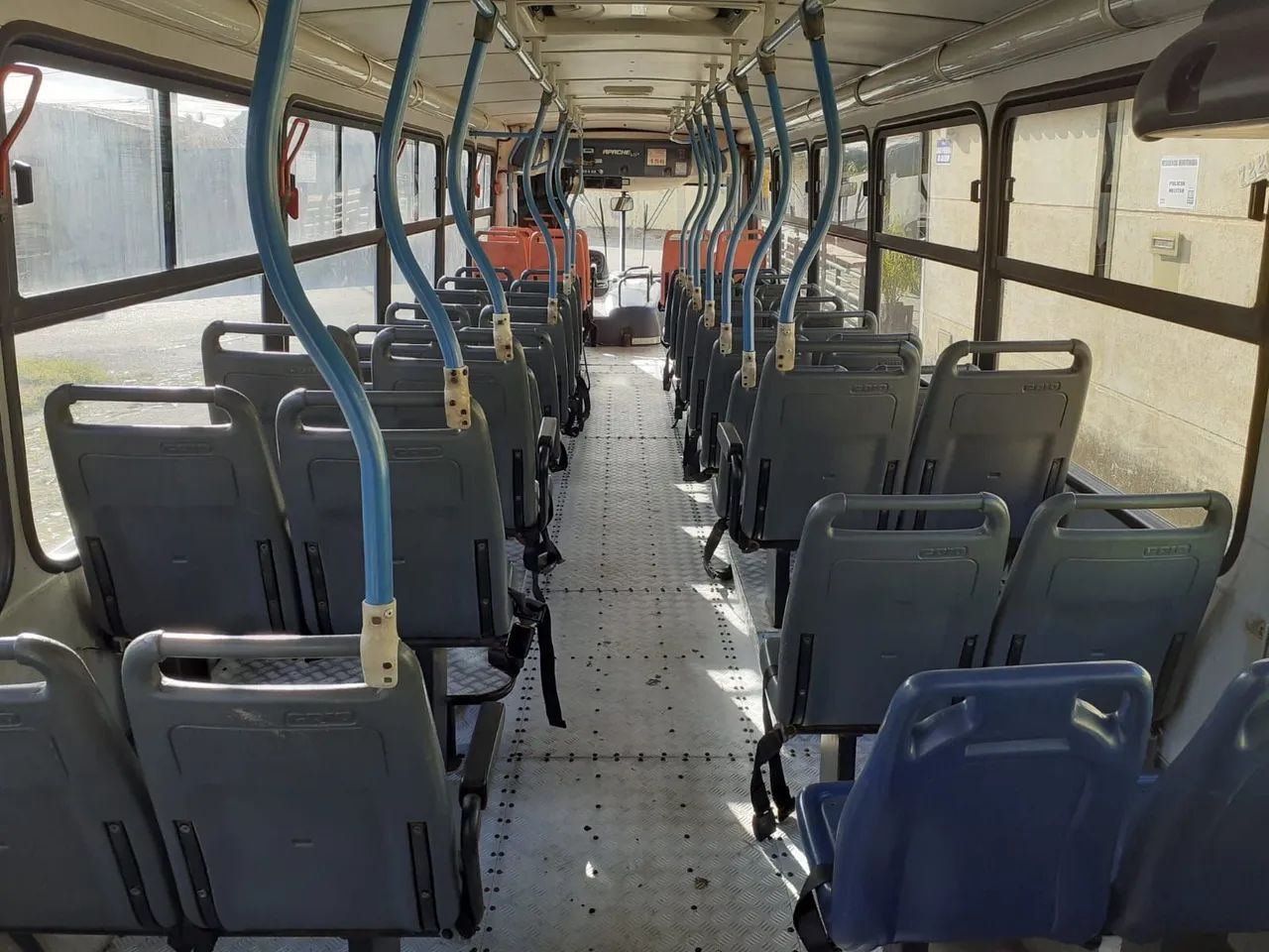 Ônibus Escolar - Mercedes-Benz  - Foto 4