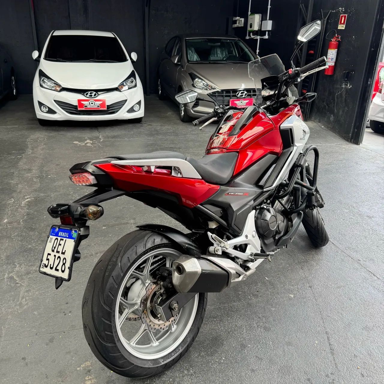 Honda NC 750X 2019  -  Moto impecável - Foto 4