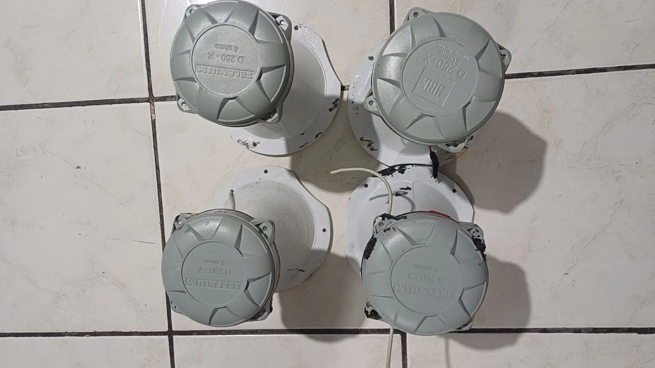 4 Drivers JBL D250X já com expansor de aluminio na cor branca - Foto 2