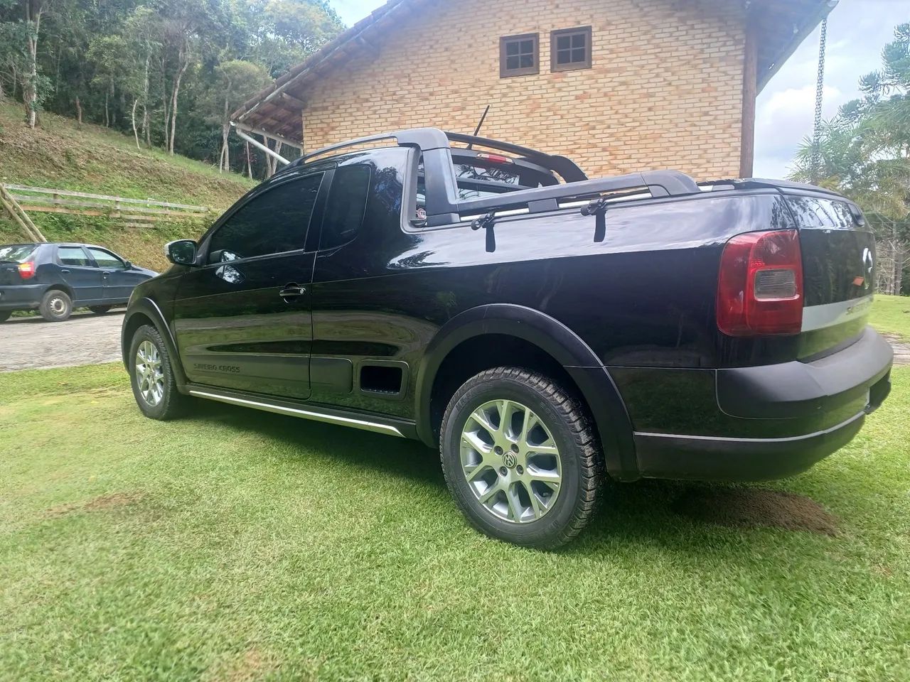 Saveiro Cross g6 8v 1.6 2014 muito nova  - Foto 2
