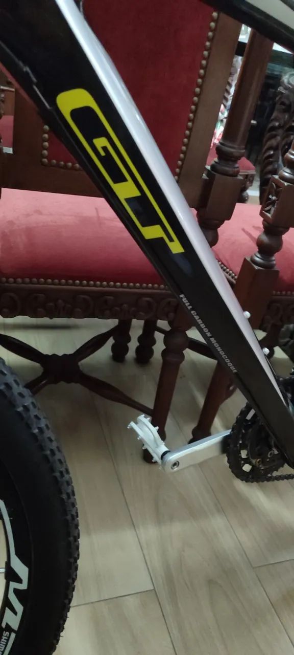 Bike GT Carbono Zaskar Expert Deore XT 27v - Aro 26 - Importada