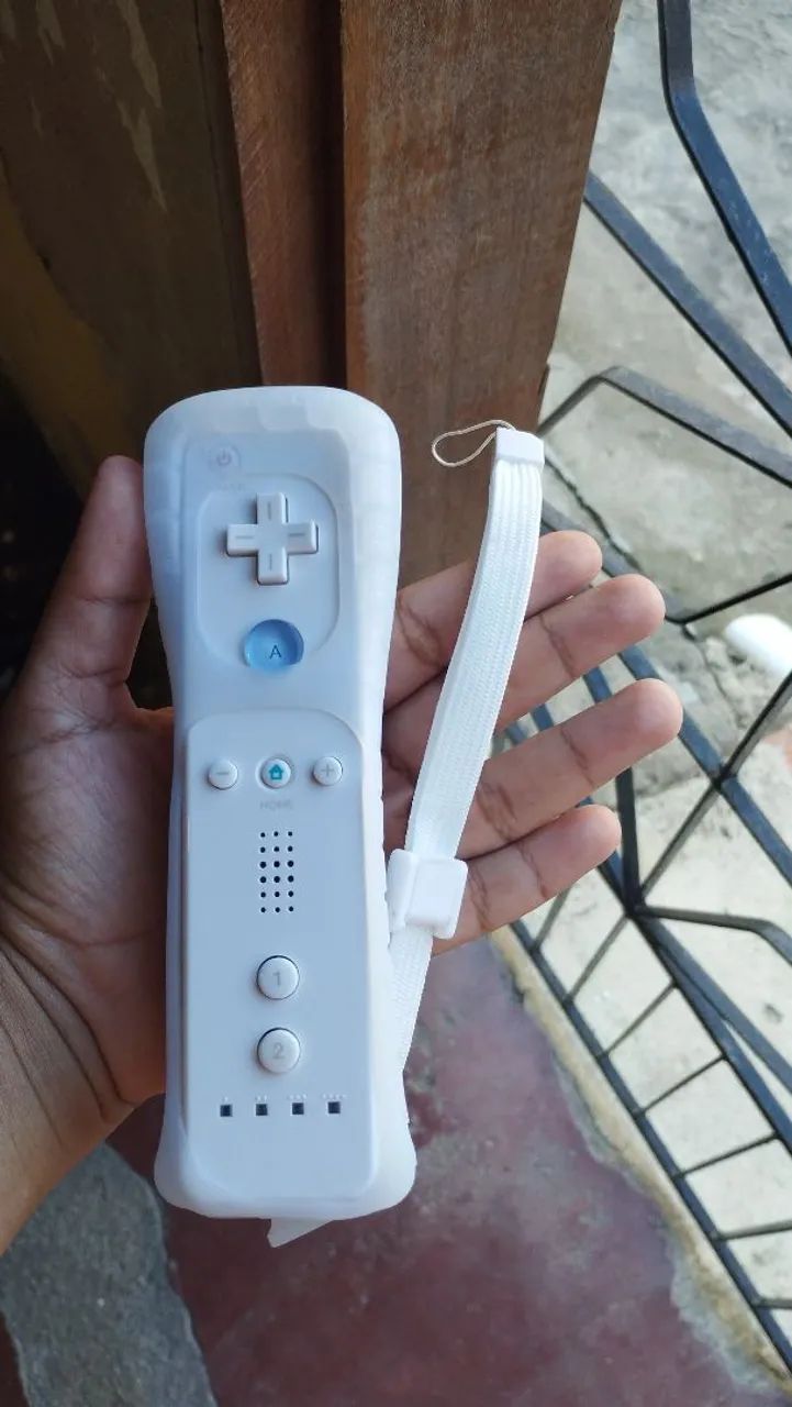 Controle Wii Remote Preto com Capa de Silicone - Foto 2