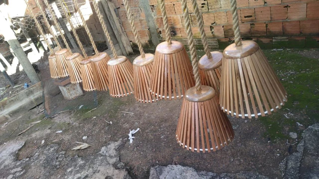 Lustre rústico madeira s/ lâmpada 