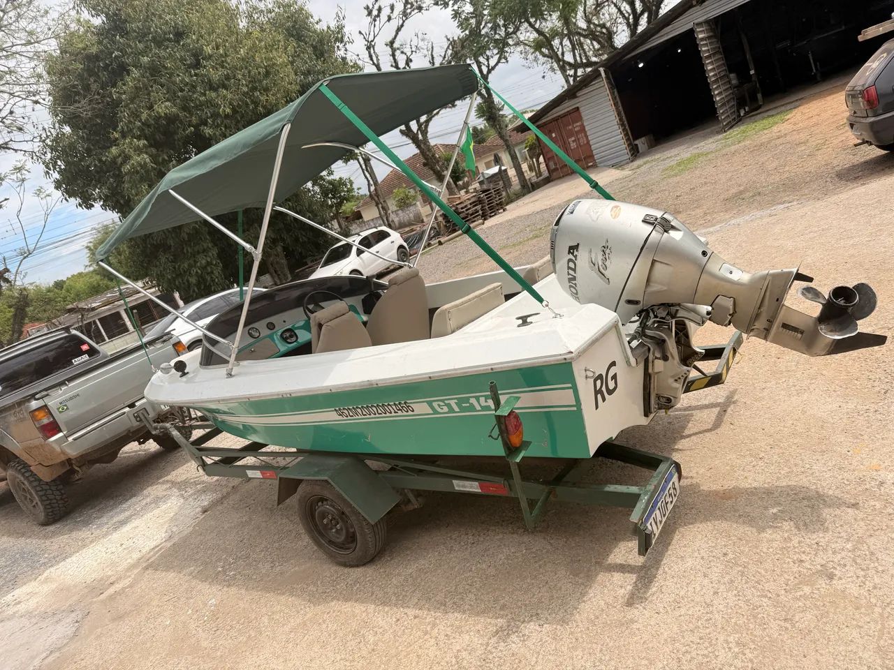 Lancha Gt 14 motor 50 Hp 4 tempos 