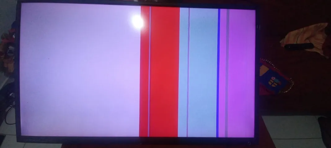 TV com defeito