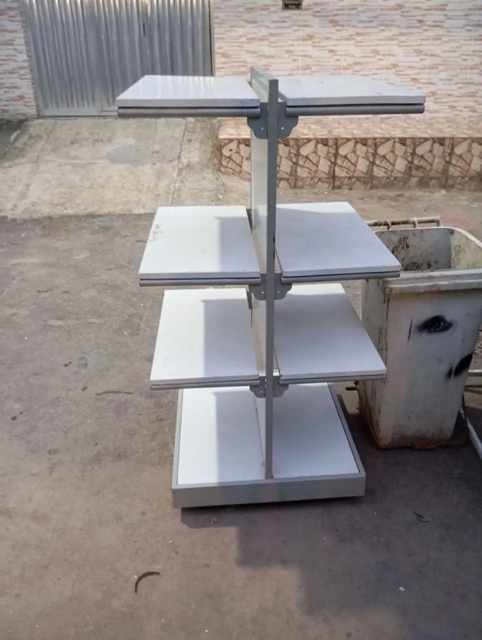 Gôndola semi nova  - Foto 2