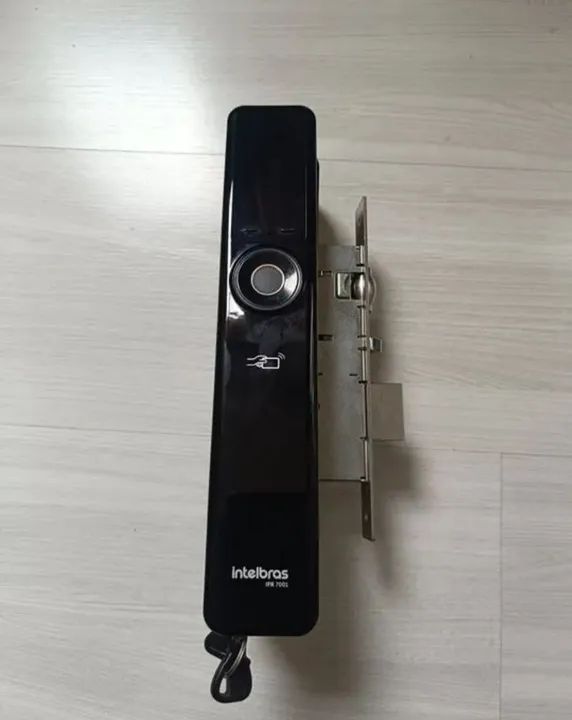 Fechadura smart Intelbras IFR 7001