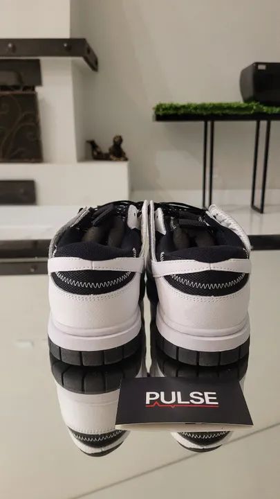Nike Dunk Low Jumbo Reverse Panda - Tamanho 42BR - Foto 4