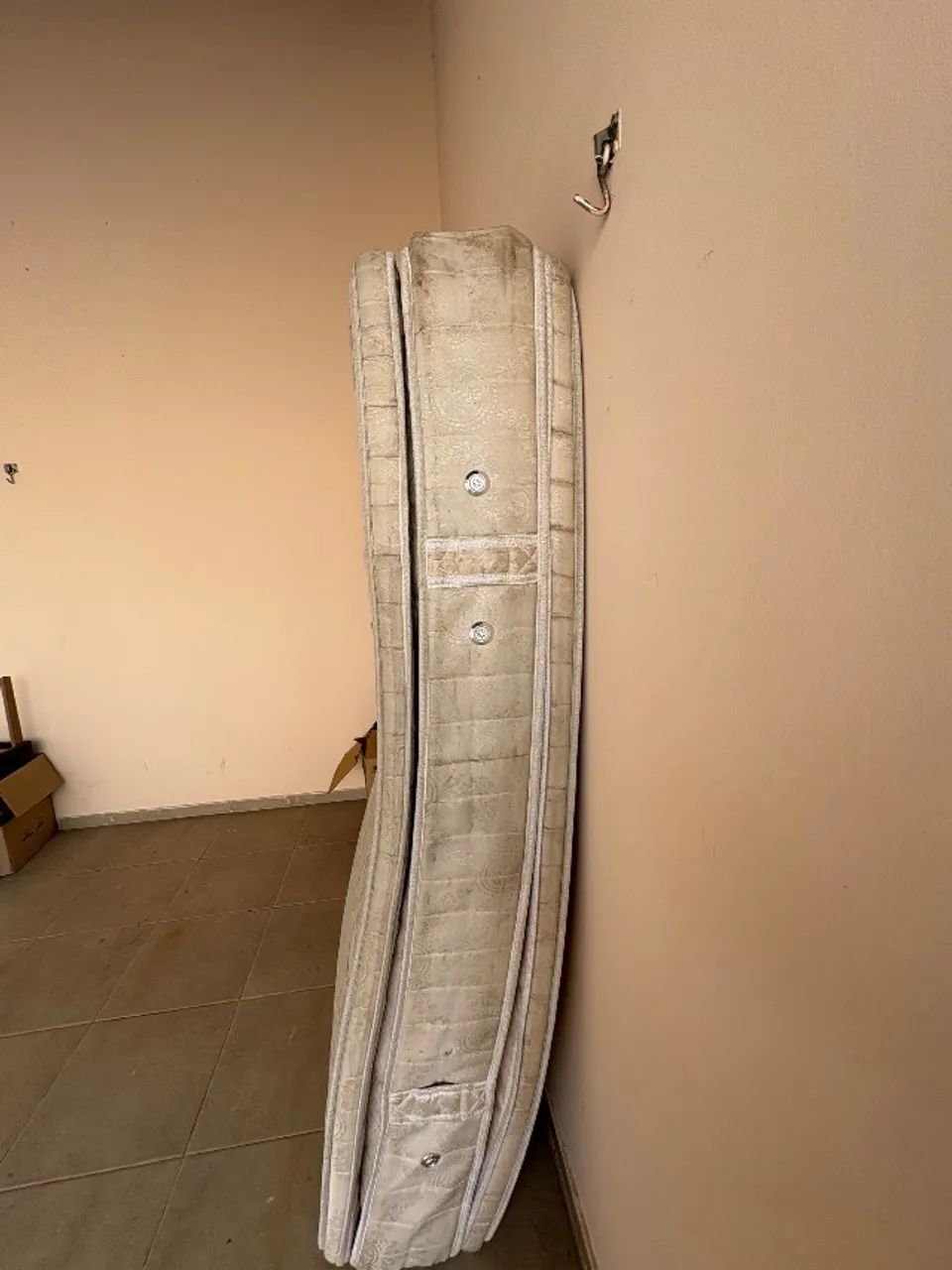 Cama de casal king64960484169603121